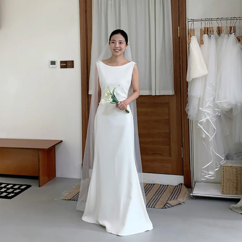 缎面法式轻婚纱新娘显瘦出门纱
