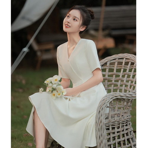 法式缎面工厂直销领证订婚小礼服