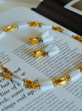 vintage toccata trifari 翠法丽 白色 耳夹 项链 套装