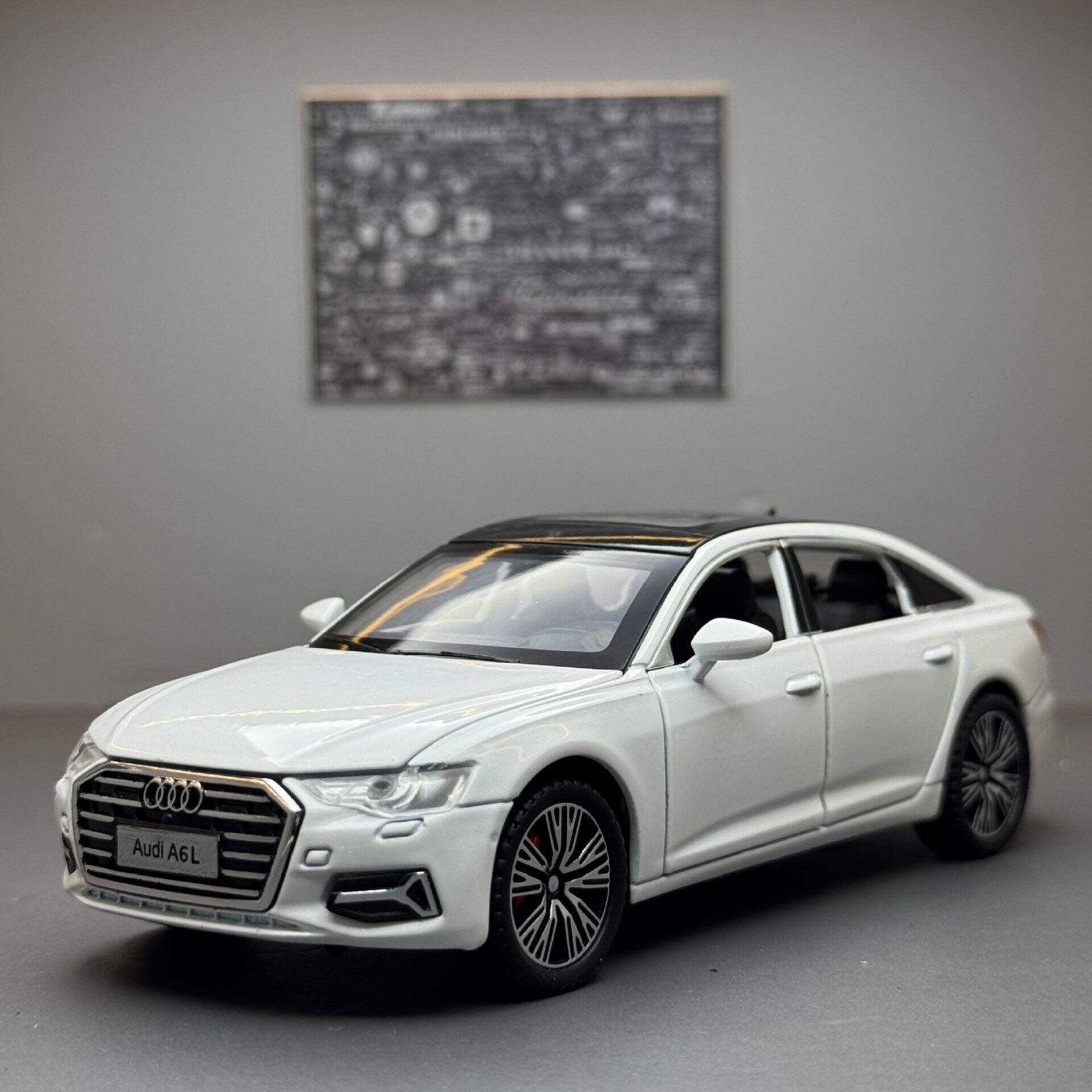 新款 浩驰合金车模1比32奥迪A6L声光玩具汽车音效模型摆件