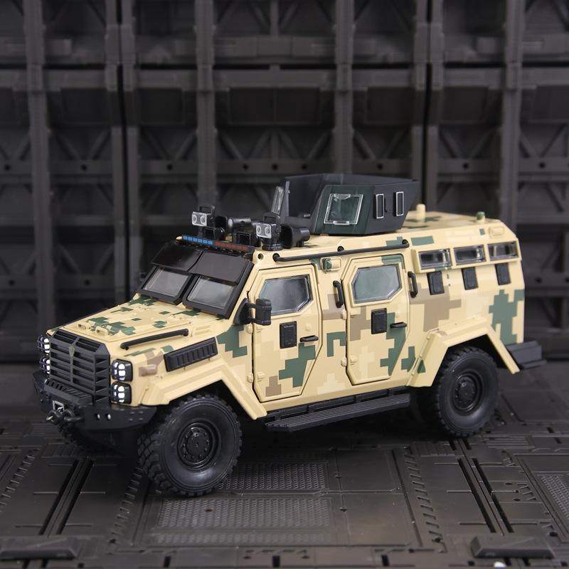 新款 金丽方仿真剑齿虎防爆车装甲车合金模型汽车转向避震玩具,模玩/动漫/周边/娃圈三坑/桌游,火车/摩托/汽车模型,淘宝优惠券,粉丝福利购,淘宝优惠卷