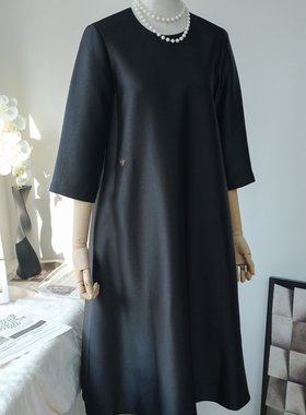 【现货】法式复古气质设计感小众刺绣圆领宽松中长款连衣裙K70067