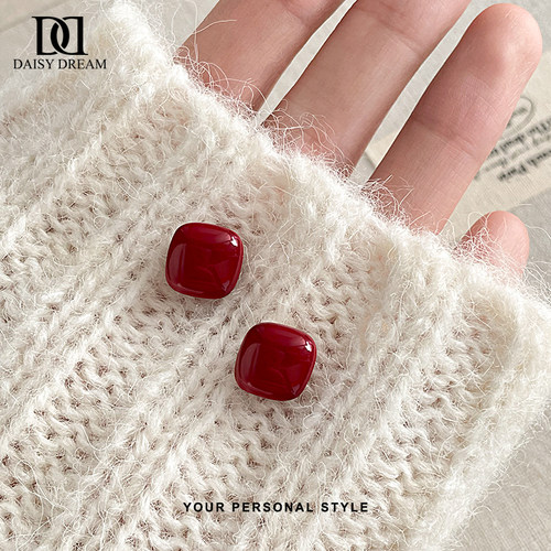 S925银针安可拉红小方糖耳钉