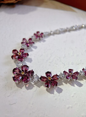 星赞S925纯银镀金约4.95克拉精致天然镁铝石榴繁花花花项链轻奢