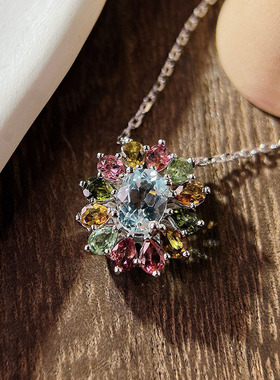 星赞轻奢珠宝925银约1.1克拉天然彩色碧玺&海蓝宝甜美缤纷花项链