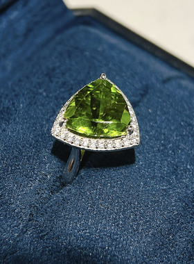 星赞S925纯银镀金约5.52克拉天然三角切割橄榄石戒指简约百搭日常