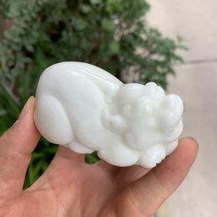 天然蓝田玉貔貅手把件手玩件白润细腻油性好精美雕刻长辈礼品