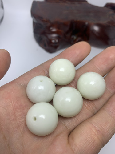 天然蓝田玉圆珠纯手工打磨20mm珠子配各种文玩配饰天然活玉单颗