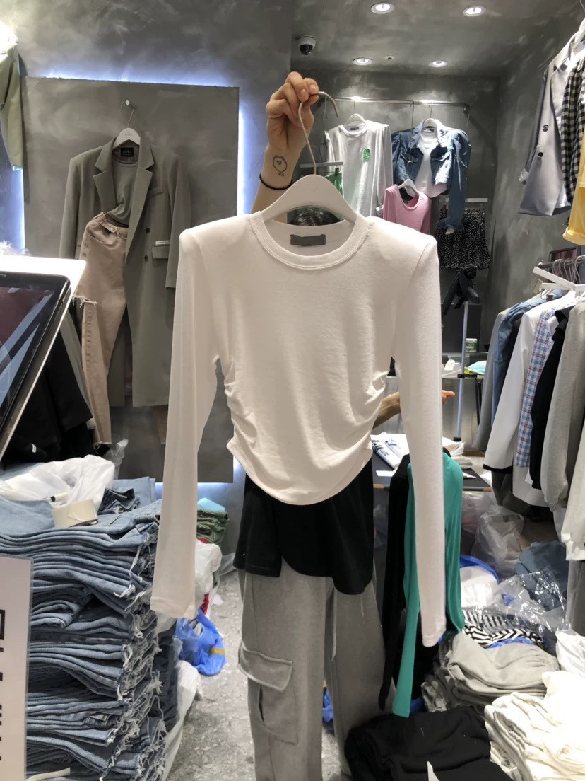 长袖T恤女2026早春新款褶皱收腰修身通勤圆领短款防晒衫垫肩上衣