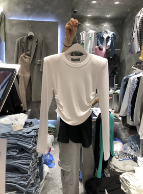 长袖T恤女2026早春新款褶皱收腰修身通勤圆领短款防晒衫垫肩上衣