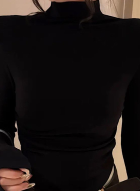 ADD2025秋冬半高领磨毛打底衫女纯色套头柔软显瘦修身短款上衣