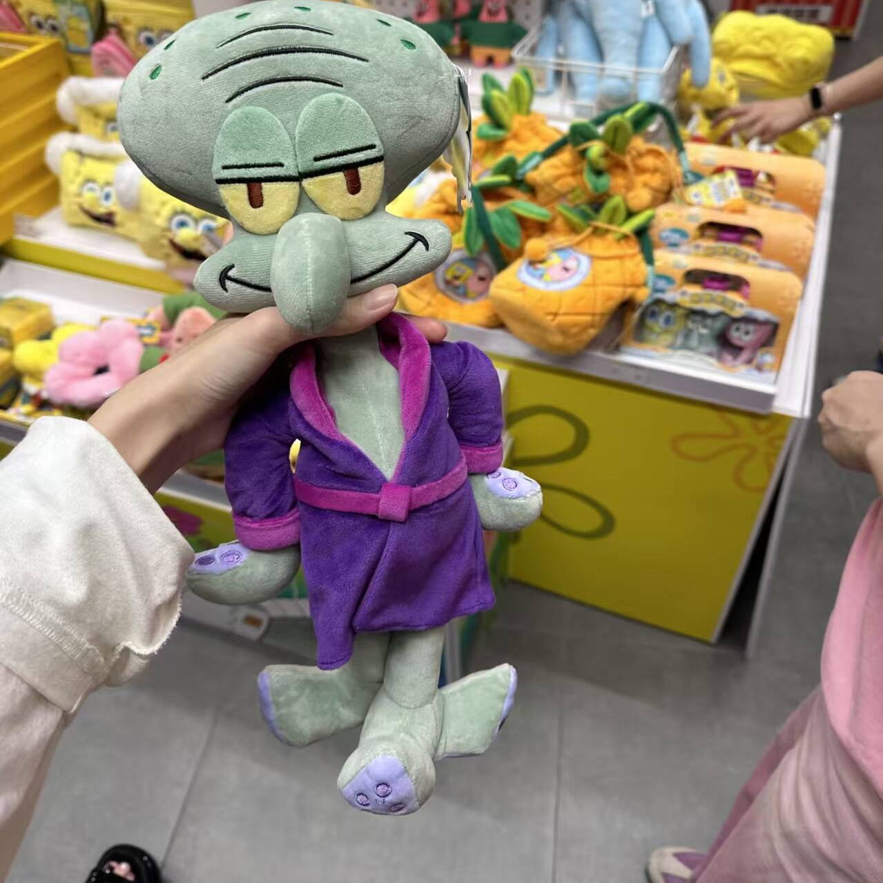 喝酒睡衣章鱼哥毛绒玩具公仔