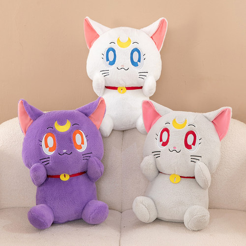 卡通月亮小猫咪公仔女战士的宠物