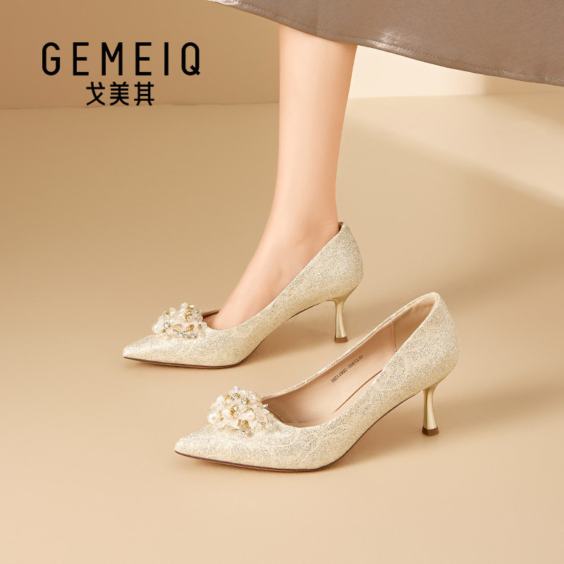 戈美其尖头细跟珍珠装饰新娘婚鞋