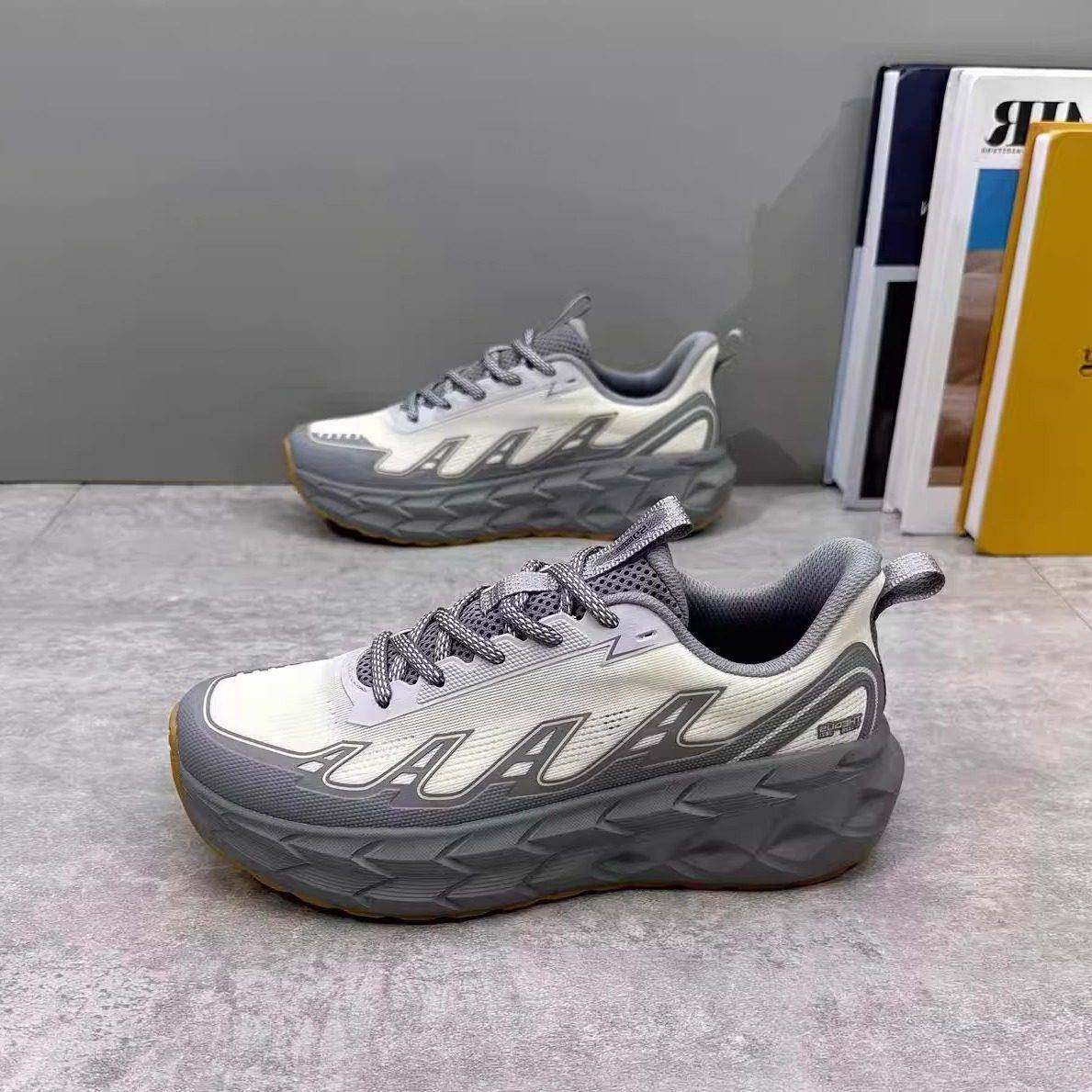 男鞋2025秋季新款轻便厚底男士休闲运动鞋户外防滑透气登山跑步鞋,流行男鞋,休闲板鞋,淘宝优惠券,粉丝福利购,淘宝优惠卷