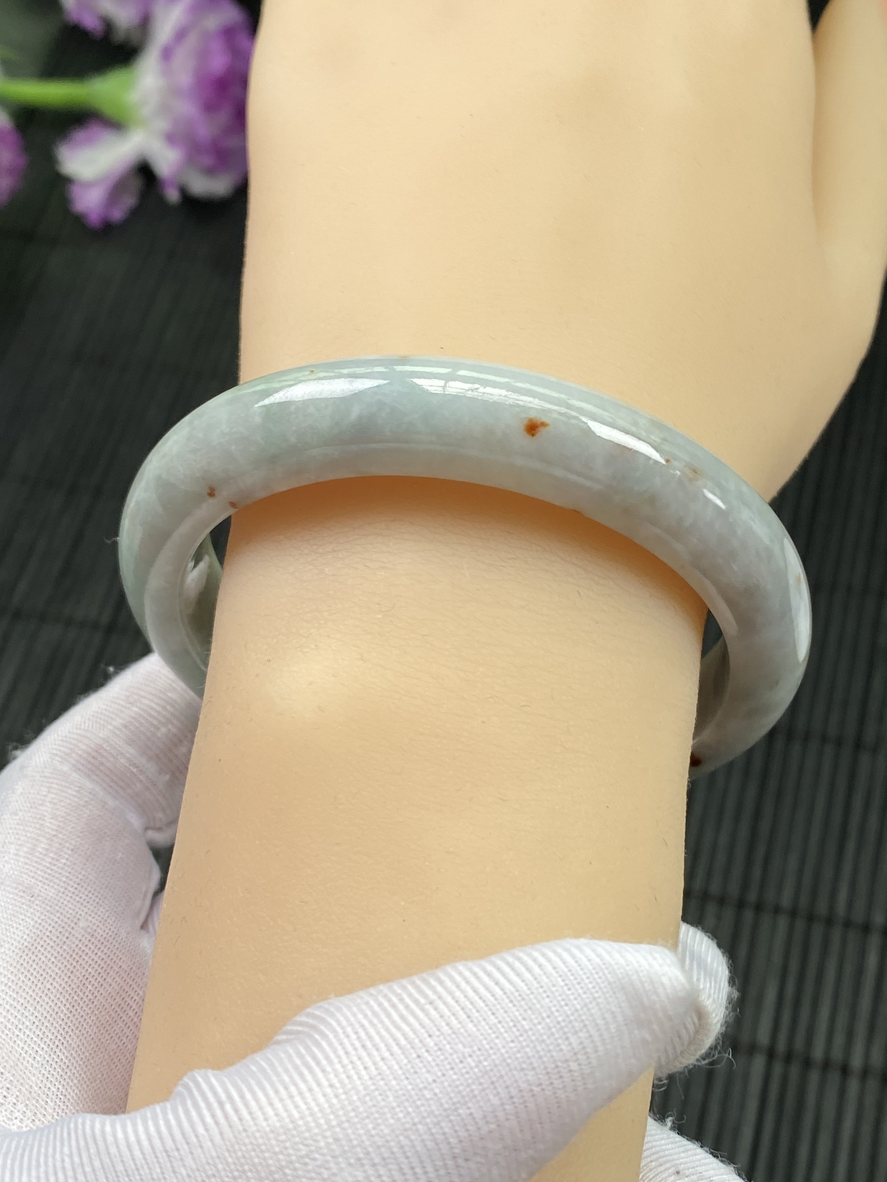 56正圈 天然A货翡翠红翡飘花手镯 掌宽72mm 证书编号8757