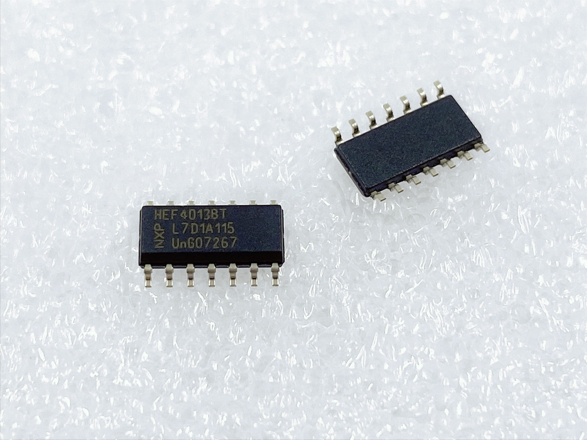 原装正品 hef4013bt,653 soic-14 双d型触发器 贴片逻辑芯片