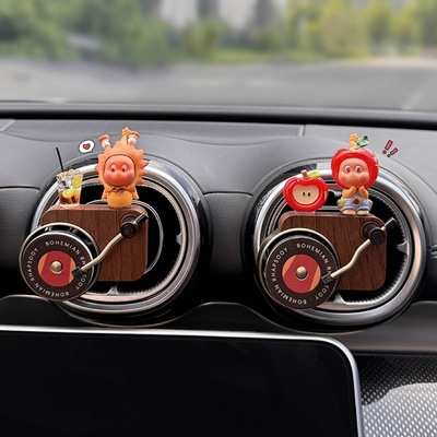 创意星星人香薰香氛小可爱汽车空调车内装饰品女车载出风口装饰