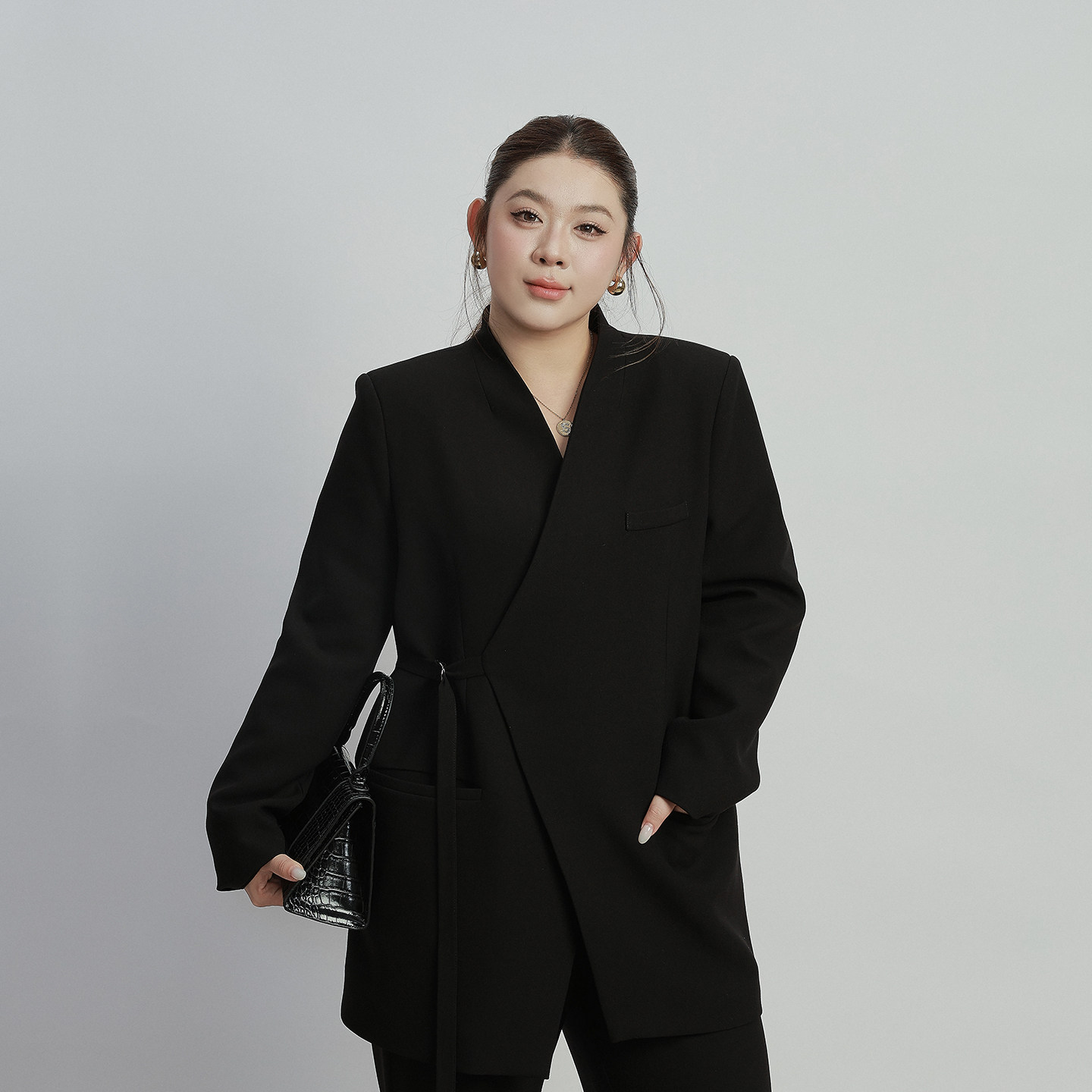 别致系带大码西装外套女2026春季新款胖mm宽松气质轻奢高级感西服