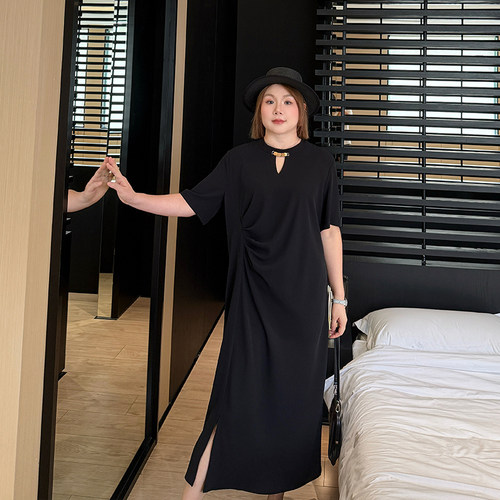 大码女装小心机连衣裙宽松显瘦
