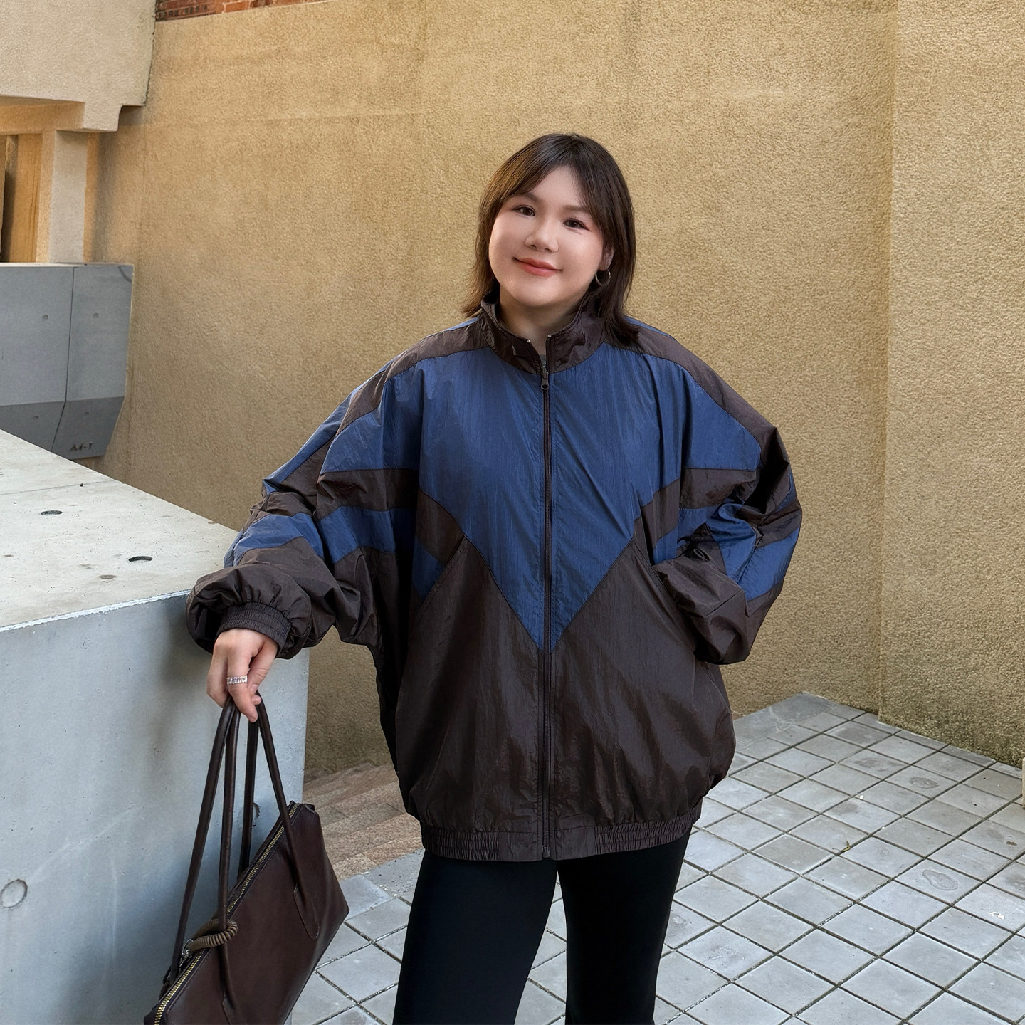 大码女装秋款百搭拼接棒球服外套