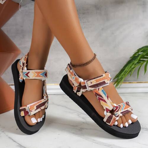 Women Shoes Thick soled Beach Sandals Outdoor fashion Slippe