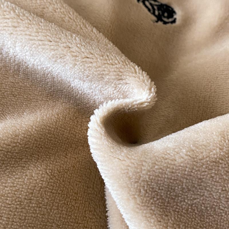 Four sets of warm and velvet sheets for a class A light milk