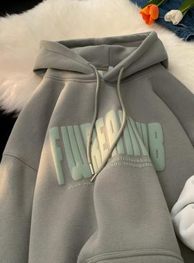 The U.S. Retro-lettered Man with a cap and a heavy pound of