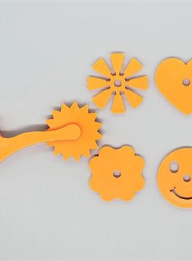 Spurs charm, mini-clothed Cave Shoes, tail-wing hanger, shoe