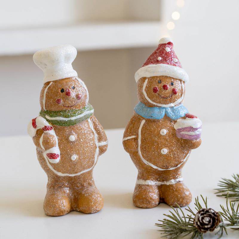 The Christmas gingerbread man decorated the Christmas decora