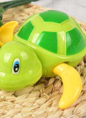 Children take baths and swim tortoise toys, baby in chains a