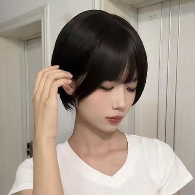 The hairdressers full-tempered fashion wave head imitate a