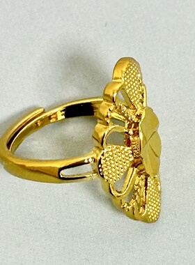 出口欧美跨境外贸跨境欧美车花戒指越南沙金镂空四瓣花圆点戒指