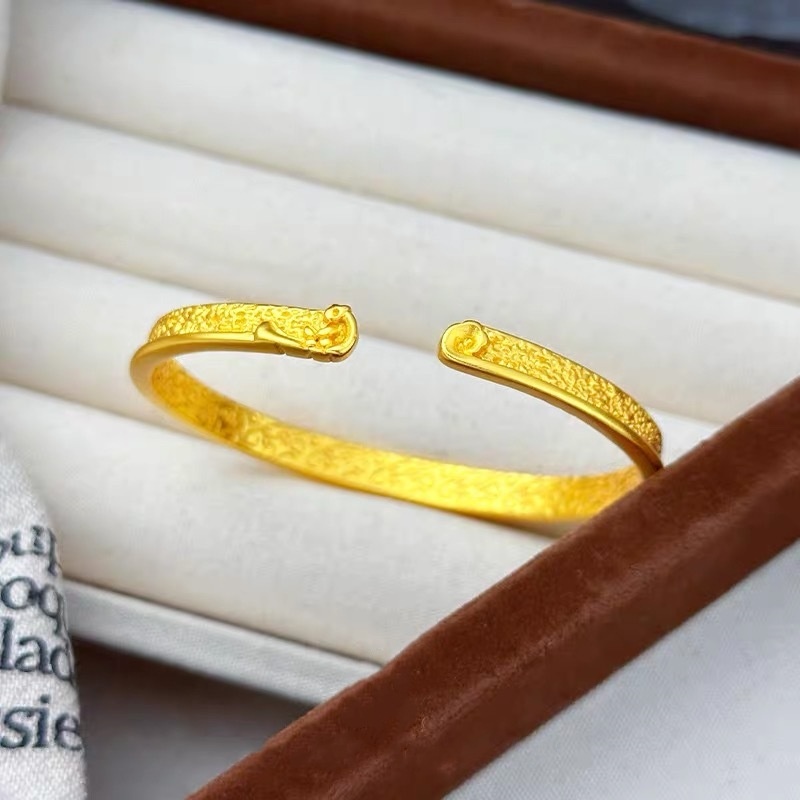 欧美跨境外贸沙金饰品轻奢小众开口锤纹紧箍咒手镯女设计小众手饰