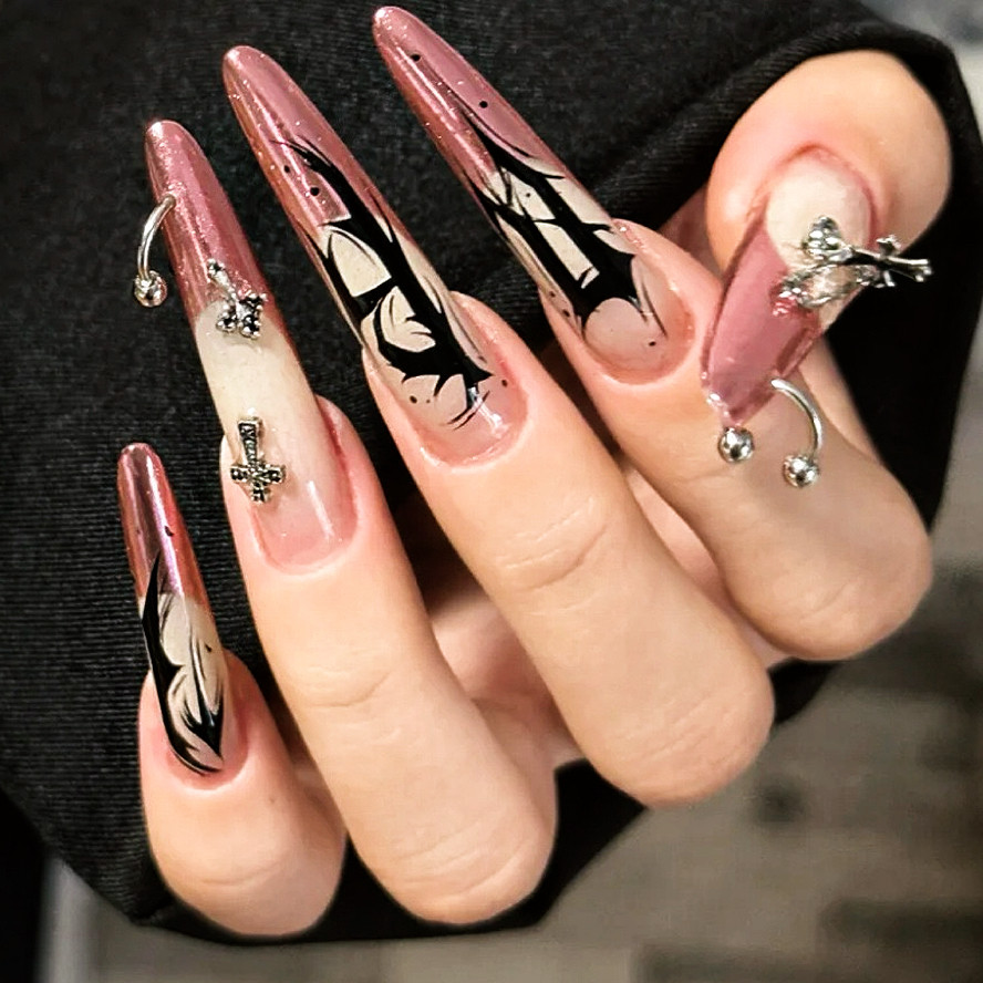 手工穿戴美甲成品长暗黑哥特欧美酷辣手绘粉金属法式字母个性铆钉,彩妆/香水/美妆工具,穿戴甲/甲片,淘宝优惠券,粉丝福利购,淘宝优惠卷