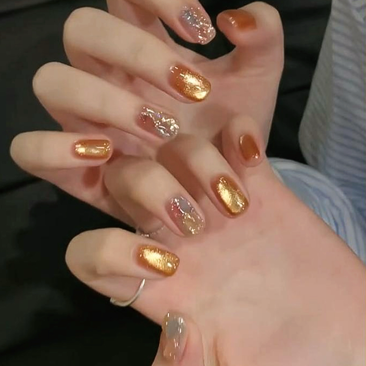 落日熔金纯手工穿戴美甲长短款成品琥珀猫眼闪钻温柔高级显白碎闪