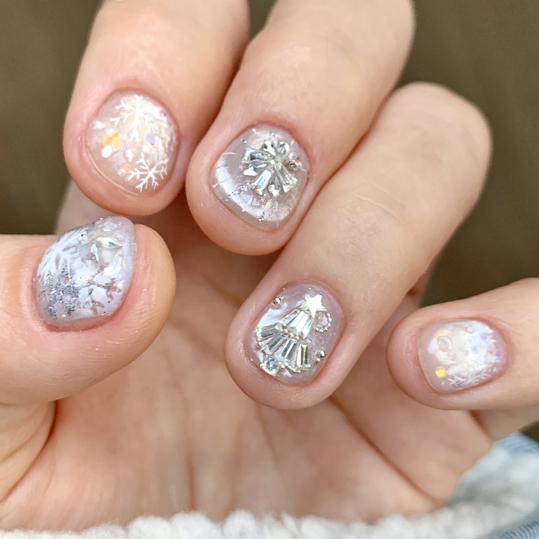 《冬日之恋》星梦手工穿戴美甲短成品圣诞雪花闪钻温柔猫眼白月光