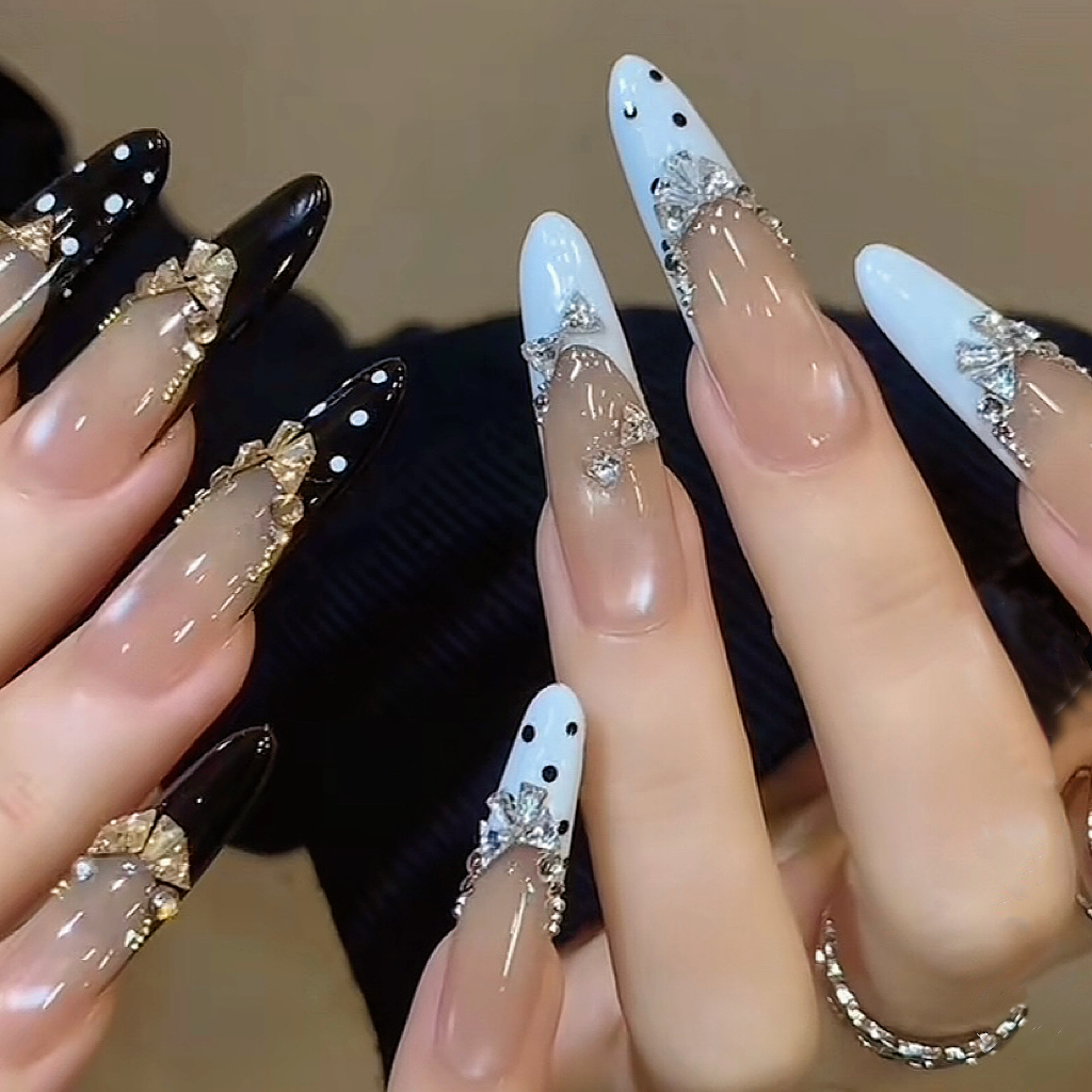 纯手工穿戴美甲高级精致轻奢长款黑白法式气质显白香槟钻甜酷波点