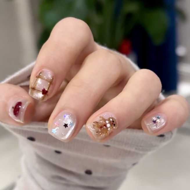 纯手工穿戴美甲成品短款显白高级温柔可爱格纹姜饼人苹果星星红棕