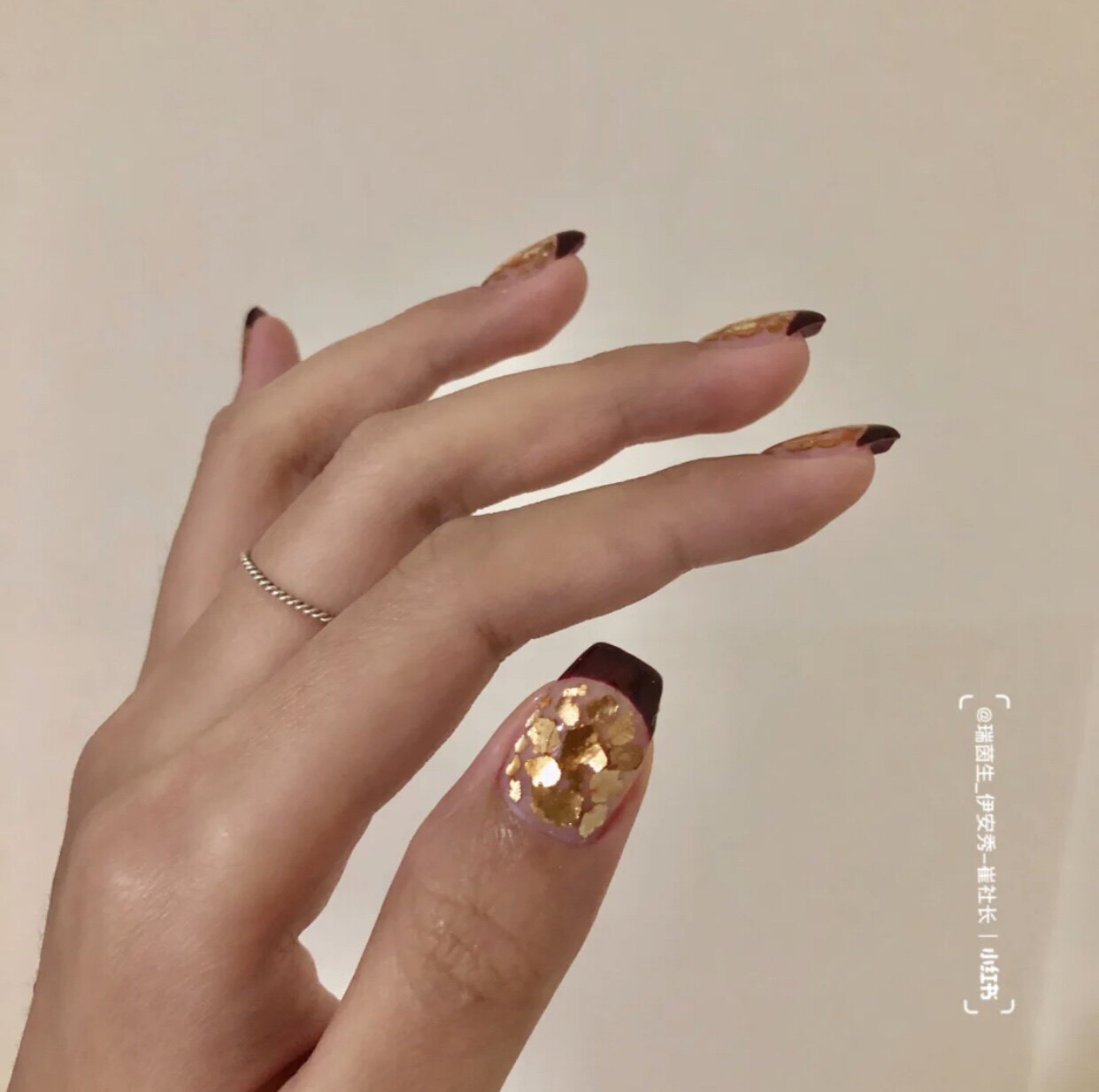 法式温柔盔甲云母片穿戴美甲贴片成品中长款小众简单美甲图女夏季