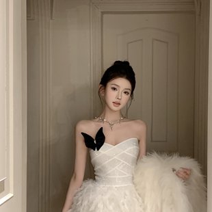 实拍实价 秋冬性感名媛烫钻收腰显瘦绑带拼接羽毛重工抹胸连衣裙