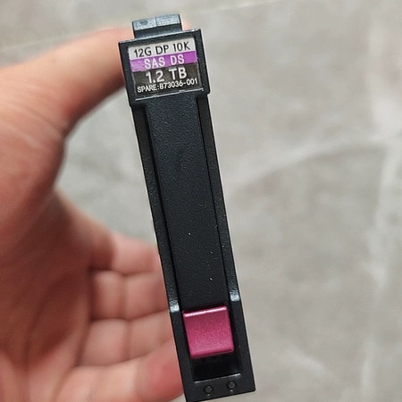 盒装B9F36B1.2TB12GbSAS10K