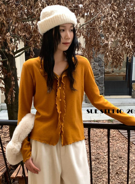 SUE十三行荷叶边拼接V领长袖针织衫秋冬新款韩系通勤上衣女37221