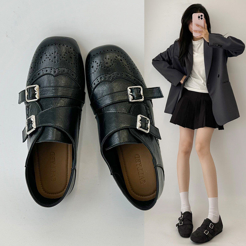 法式英伦风小皮鞋女2026新款雕花布洛克方头巨好看乐福鞋平底单鞋,女鞋,深口单鞋,淘宝优惠券,粉丝福利购,淘宝优惠卷