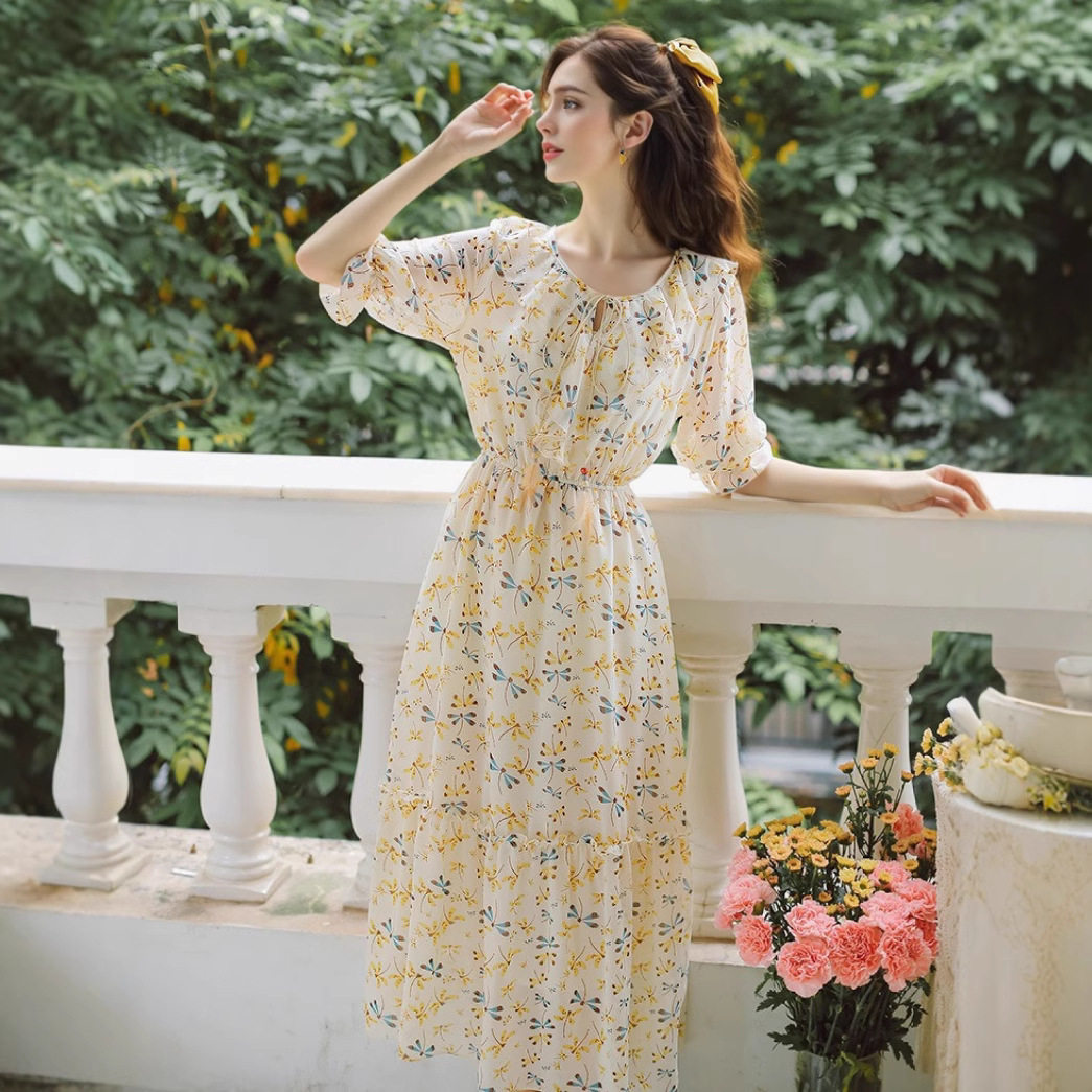 时尚潮流碎花雪纺连衣裙仙女超仙夏季收腰显瘦喇叭袖法式港风裙子