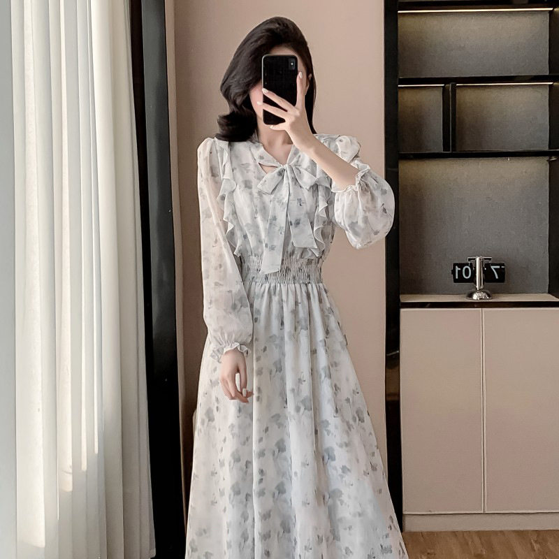 法式碎花连衣裙女春季新款女神范温韩版柔风收腰显瘦约会雪纺长裙