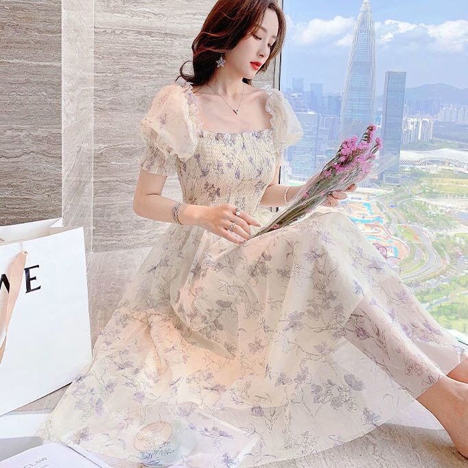 2026夏季新款法式水墨画泡泡袖收腰显瘦气质淑女碎花雪纺连衣裙子