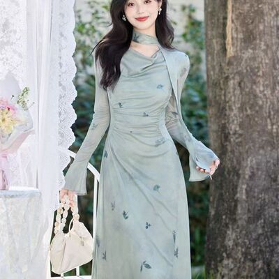 高级感收腰超仙气质绝美巨新中式国风改良旗袍好看的早秋连衣裙女