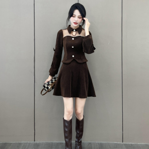 小香风秋冬性感jk套裙2023新款小个子灯芯绒气质名媛咖色两件套裙