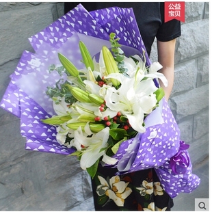 宁波北仑区银泰城富邦广场曼哈顿广场鲜花店母亲节速递玫瑰花束